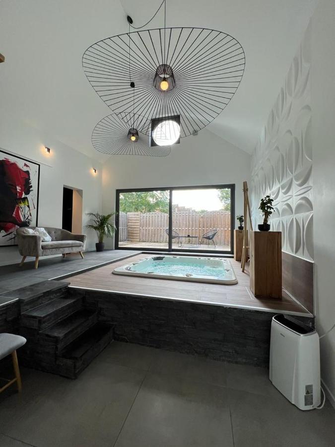 Ferienwohnung Wellness Loft Huy Exterior foto