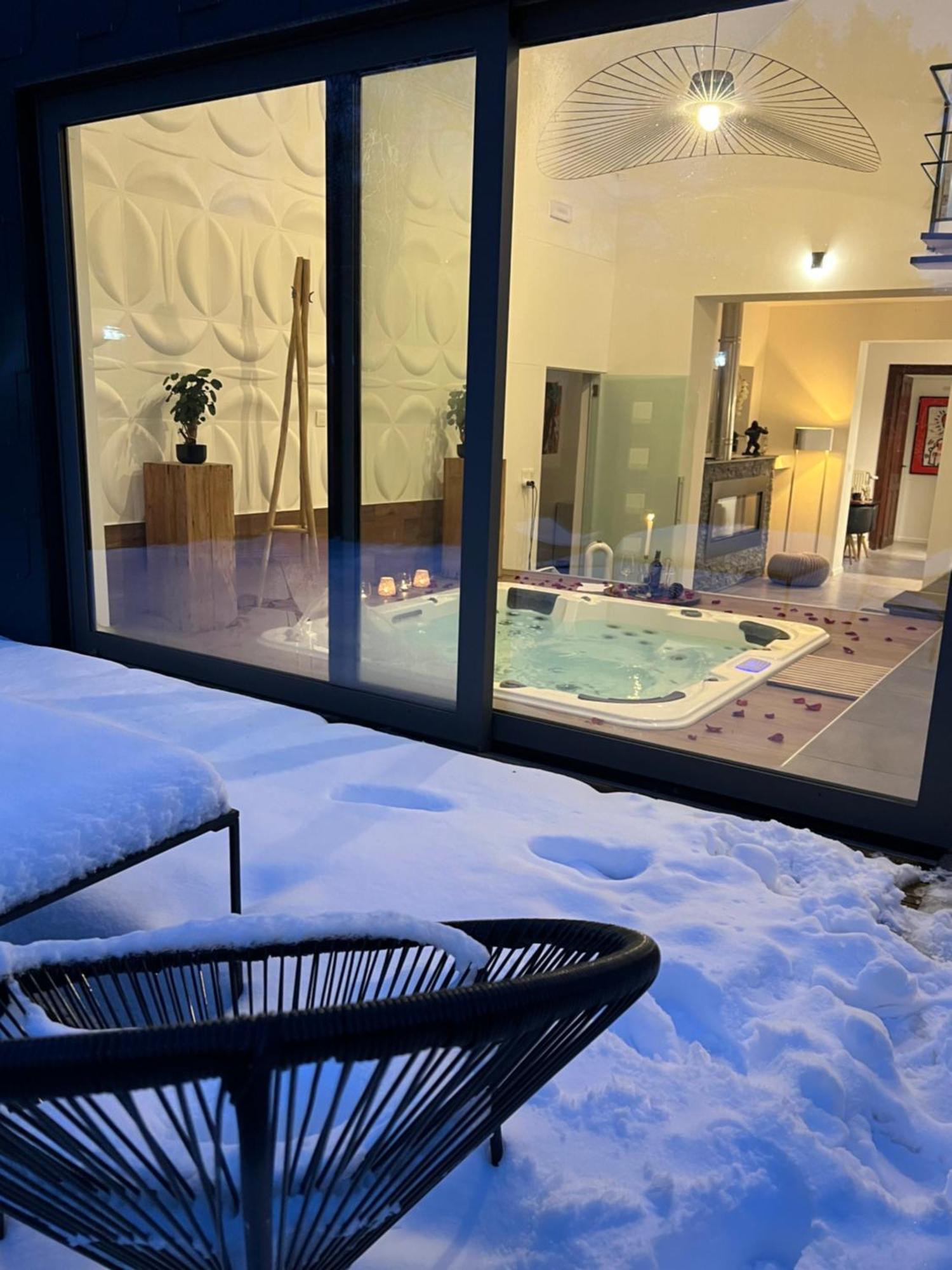 Ferienwohnung Wellness Loft Huy Exterior foto